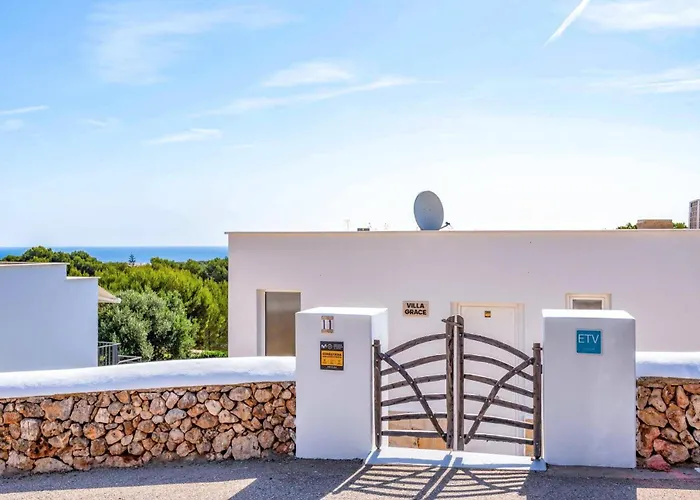 Villa Grace By Es Mercadal